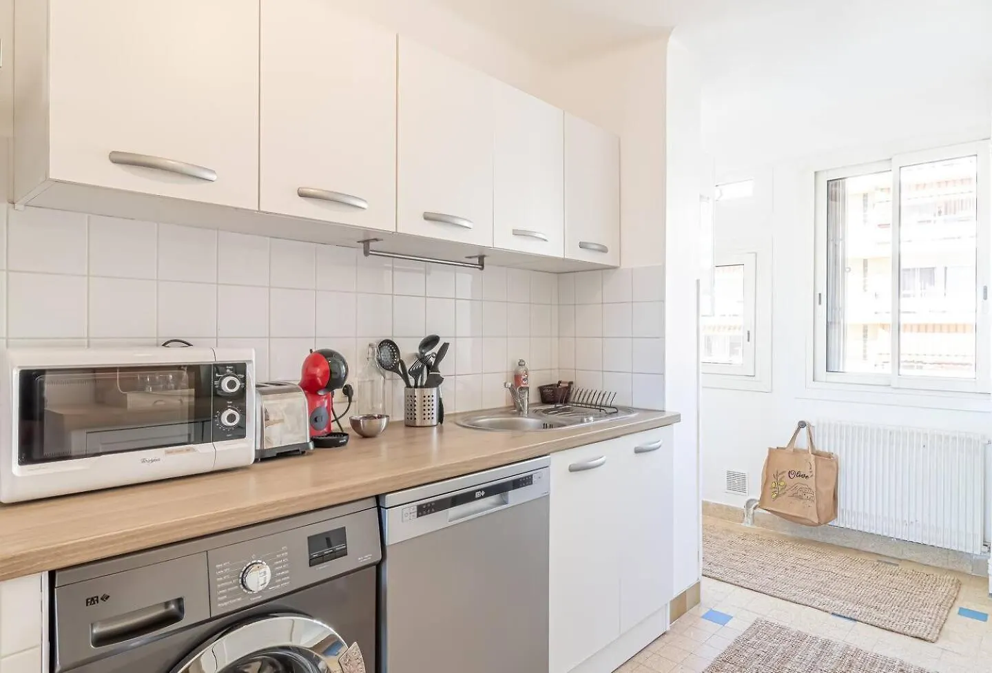 Spacious T3 Near The Beach And Station Roquebrune